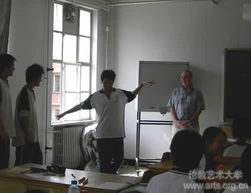 伦敦艺术大学--徐悲鸿中学创意训练课纪实