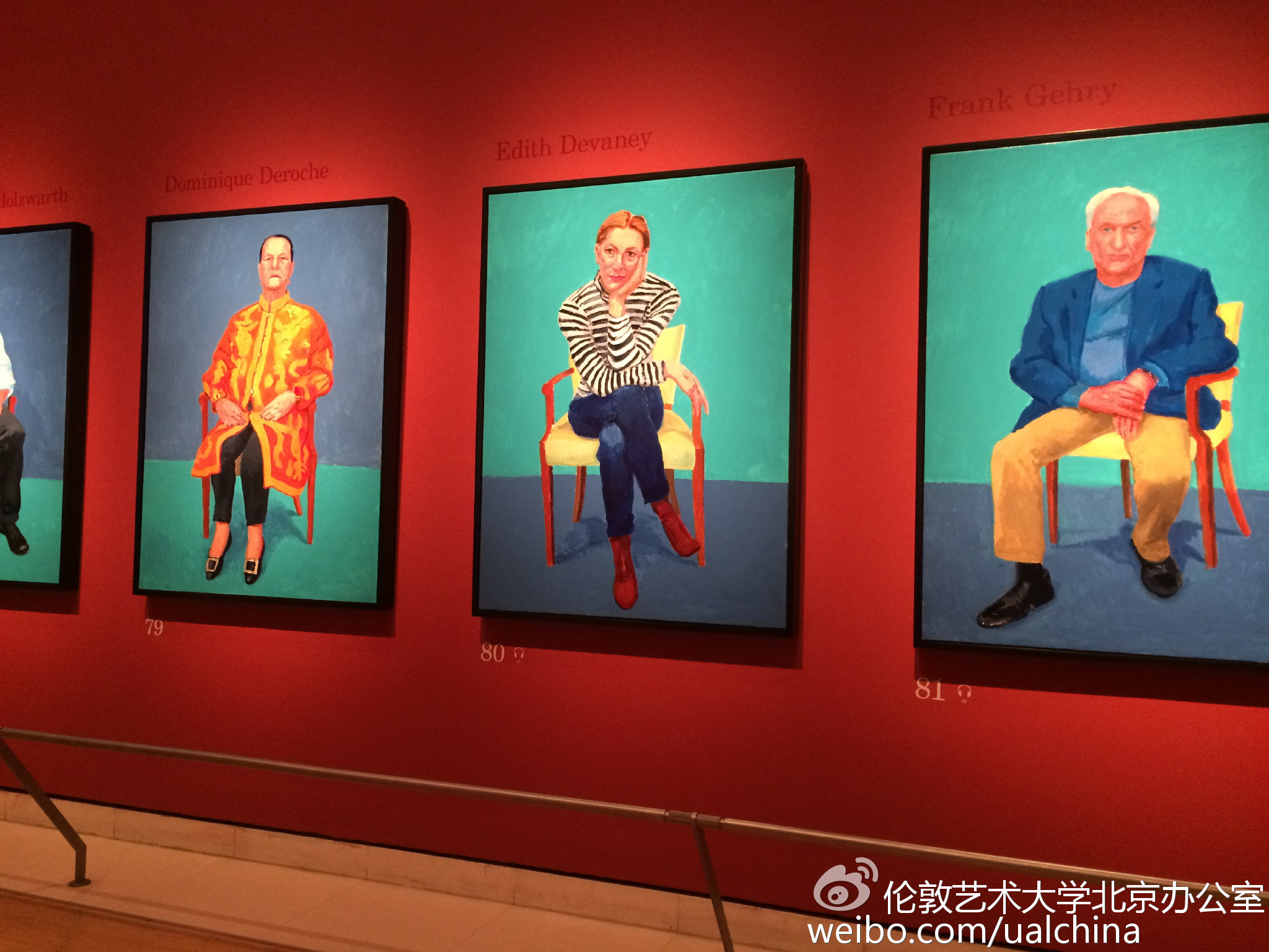 美术馆内展示的多幅人物肖像画作 美术馆内展示的多幅人物肖像画作